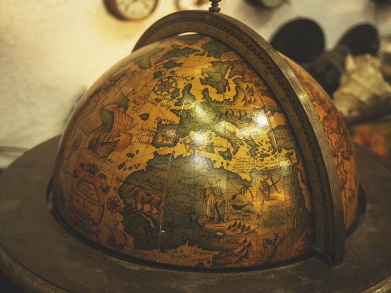 The Globemakers: The Curious Story of an Ancient Craft